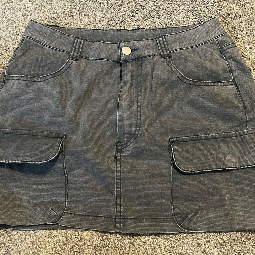 Altar'd State Cargo Skirt!